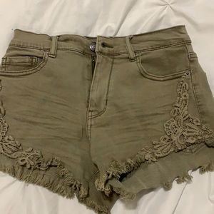 Cute shorts for the beach!!